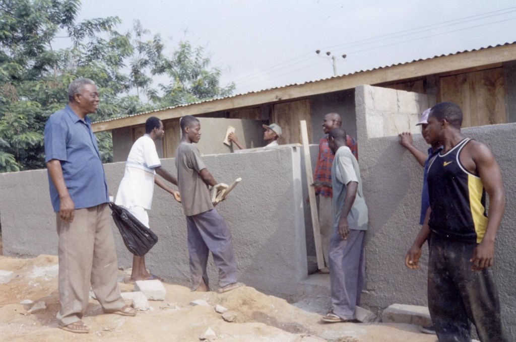 La scuola in costruzione in Ghana ad Accrà.